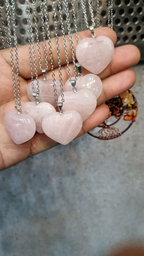 مدال قلبی رزکوارتز